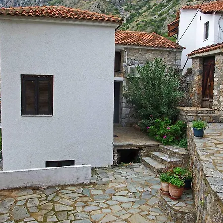Holiday home Serene Stone House Kalamata